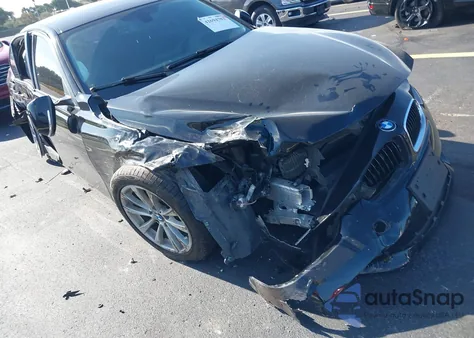 2018 BMW 320I xDrive z USA, uszkodzony, nr VIN WBA8A3C5XJA494384